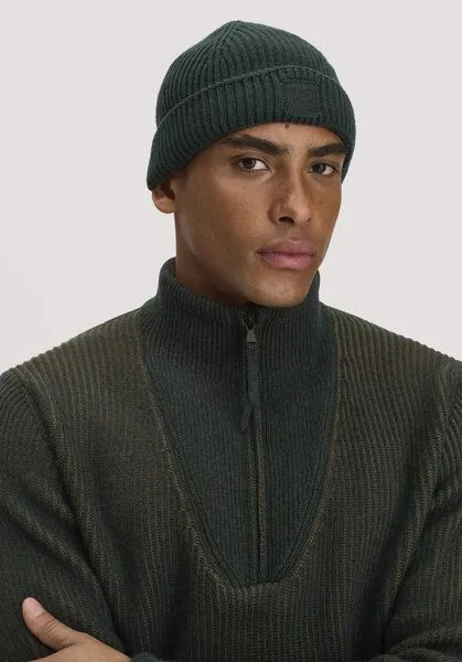 hessnatur hessnatur Strickmütze aus Bio-Merinowolle mit recycelter Wolle und Bio-Baumwolle, Wacholdergrün, – Produktbild 1 von 3