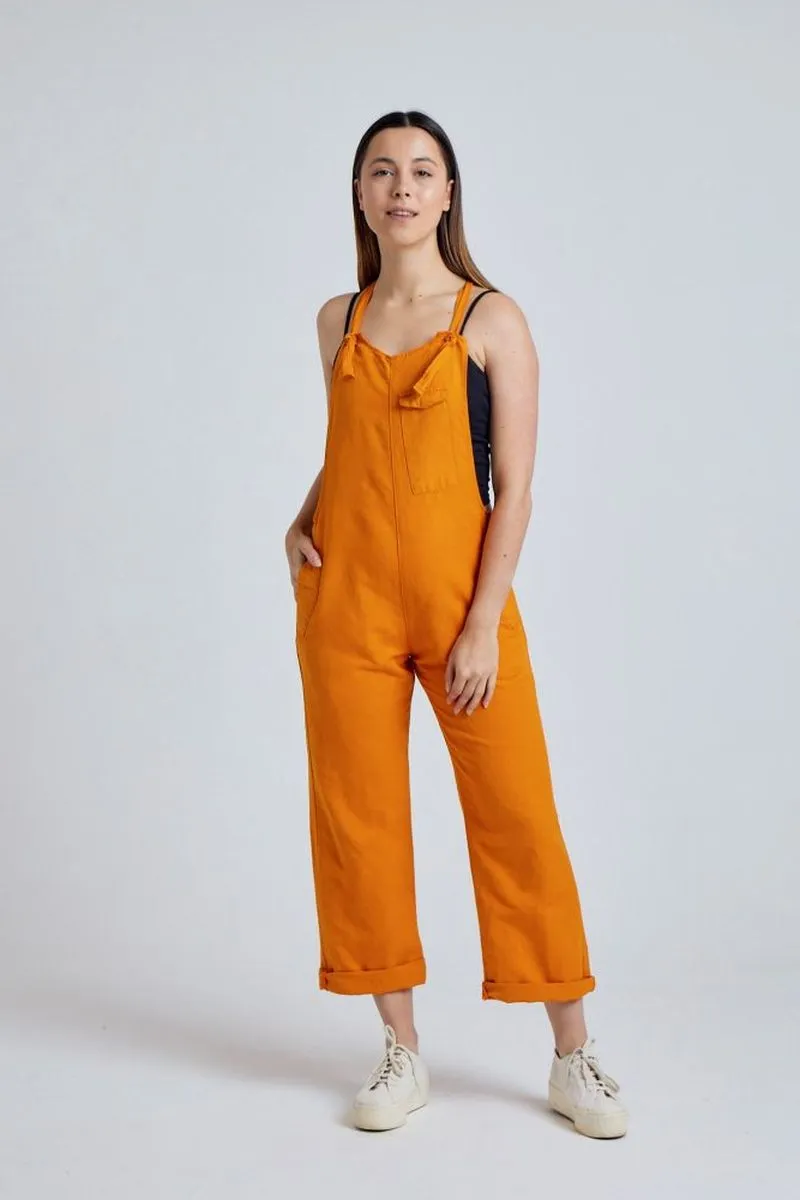 Flax and Loom Flax and Loom Leinen Latzhose Mary Lou, Sun orange, – Produktbild 1 von 6