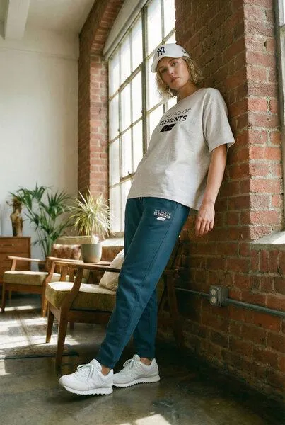 THE FACE OF ELEMENTS The Face of Elements Peak - Regular Fit Sweatpant aus 100% Bio-Baumwolle, Algae (grün), – Produktbild 1 von 4