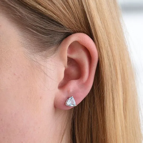 Eppi Eppi Silberne Ohrringe mit himmlisch blauen Topasen Nellie, Gelb, – Produktbild 3 von 3