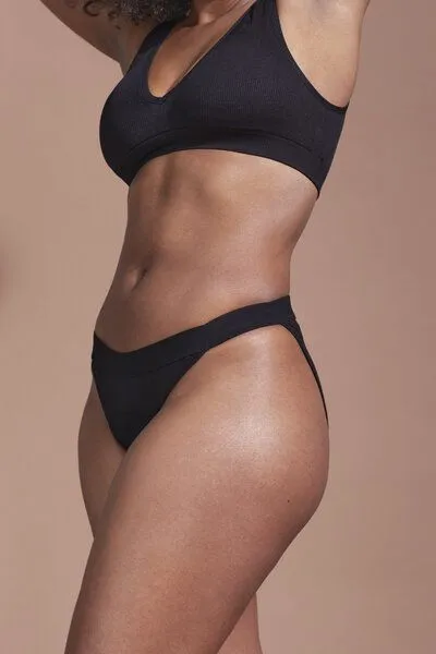 Yoni Yoni Periodenunterwäsche Bio-Baumwolle Bikini Style, Schwarz, – Produktbild 2 von 4