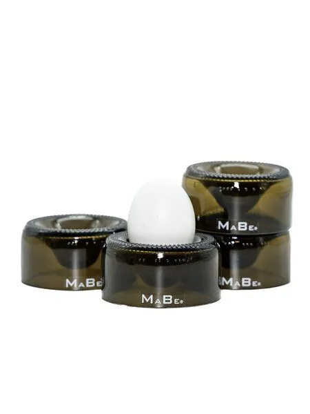 MaBe MaBe Eierbecher - nachhaltig, witzig & fair 4 Stück - Geschenkidee -, Oliv, – Produktbild 3 von 4