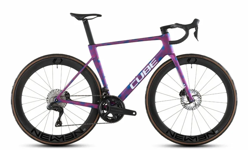 Cube Cube Litening AIR C:68X Race - 28 Zoll 24K Diamant - dazzlepink´n´blue, Violett,blau, – Produktbild 1 von 1
