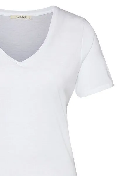 Wunderwerk Wunderwerk Damen T-Shirt, V-Auschnitt, aus Biobaumwolle und Modal "Metro v-neck tee", Weiß, – Produktbild 4 von 4