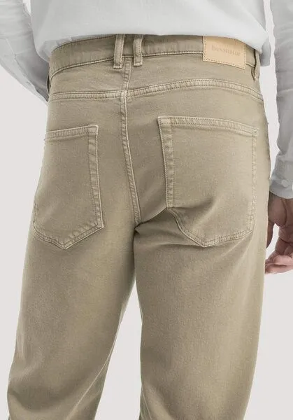 hessnatur hessnatur Jeans MADS Relaxed Tapered aus Bio-Denim mit Recycling-Baumwolle, Silbergrün, – Produktbild 2 von 4