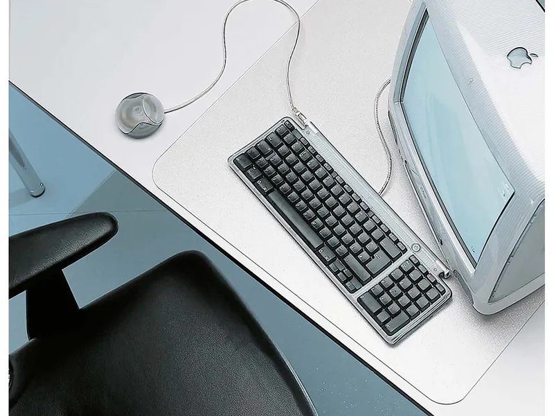 Schreibtischunterlage 'Durasens Soft' transparent, 60 x 60 cm – Produktbild 1 von 1