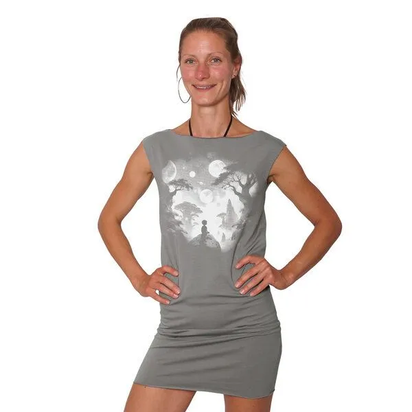 HANDGEDRUCKT HANDGEDRUCKT "Inner Child" Bio-Kleidchen, Platingrau, – Produktbild 1 von 3