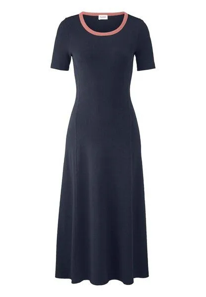 hessnatur hessnatur Rib Jersey Kleid Midi Slim aus Bio-Baumwolle, Marine, – Produktbild 3 von 4