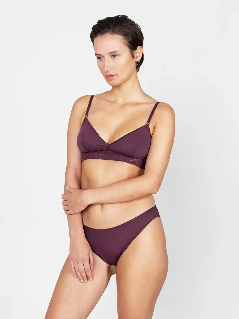 erlich textil erlich textil Amelie bügelloser BH mit Spitze aus recyceltem Polyamid, Pflaume, – Produktbild 1 von 5