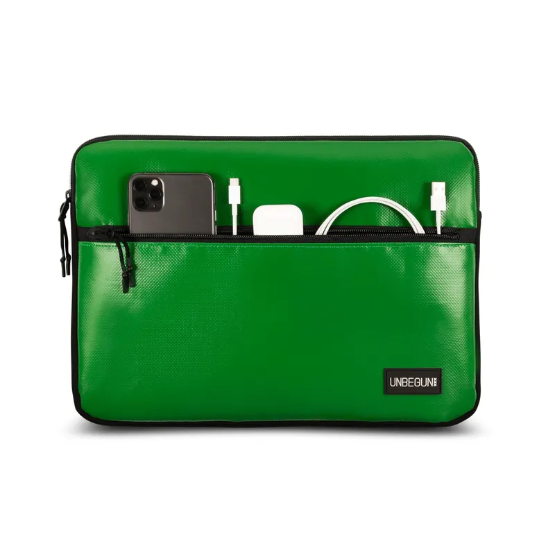 UNBEGUN UNBEGUN Herren vegan Laptop-Hülle Mit Fronttasche, Grün, – Produktbild 1 von 2