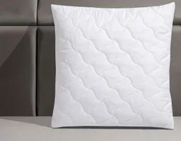 OTTO home Microfaserkissen Fantasy Kopfkissen 40x80 oder 80x80 cm, Made in Germany, Füllung: 100% recyceltem, klimaregulierendes Polyester, Bezug: Bio-Baumwolle (ECO), Hergestellt in Deutschland – Produktbild 1 von 1