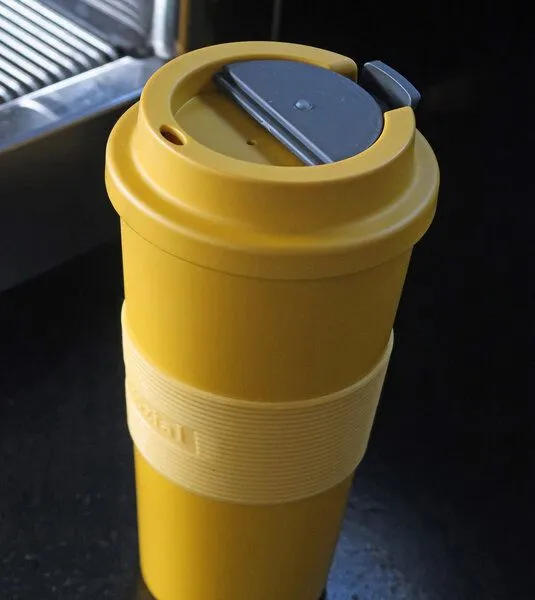 Zuperzozial Zuperzozial Coffee to-go Becher, Gelb, – Produktbild 2 von 4