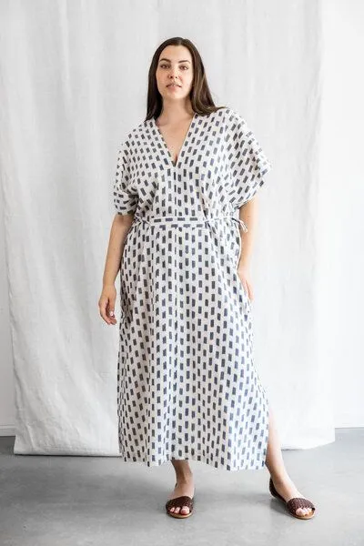 Jyoti - Fair Works Jyoti - Fair Works Bio-Baumwoll Kaftankleid Rishi, Ikat, – Produktbild 1 von 4