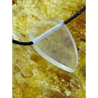 OneWorldMinerals OneWorldMinerals Freudentränen, handgeschliffener Bergkristall Schmuckanhänger – Produktbild 1 von 1