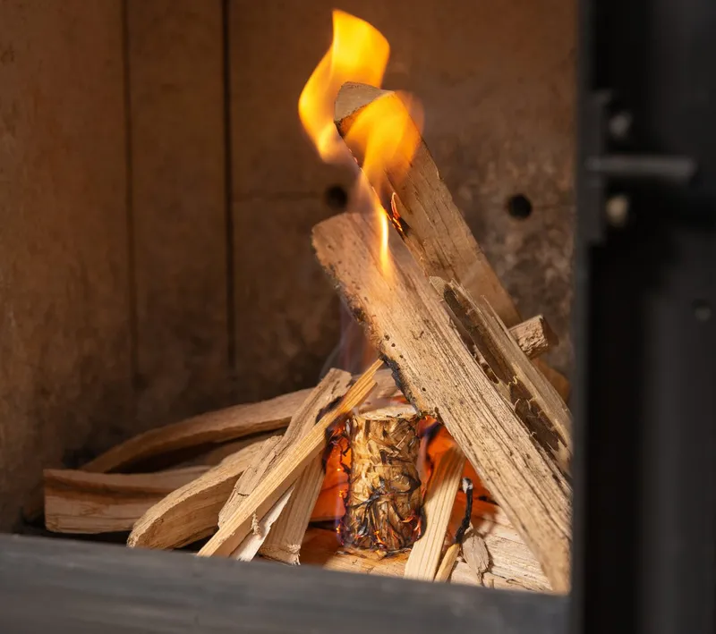 naturling naturling Holzwolle Anzünder gewachst 5kg - ca. 400 Anzünder - mit Vorratsbeutel – Produktbild 1 von 8
