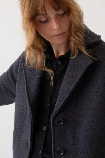 TIRALAHILACHA TIRALAHILACHA Tad Chunky Wool Coat, Schwarz, – Produktbild 1 von 4