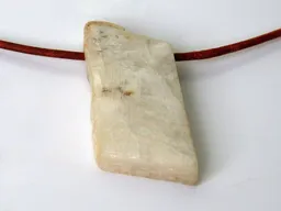 OneWorldMinerals OneWorldMinerals Mondstein Schmuckanhänger, mit Blauschimmer - handgeschliffen, Unikat – Produktbild 1 von 1