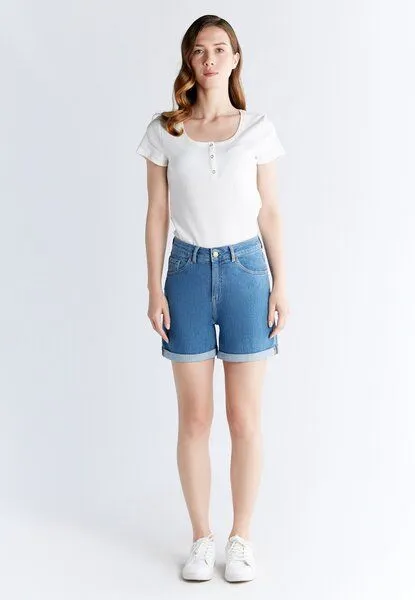 Evermind Evermind Women's Mom Shorts-WN3020, Day sky blue, – Produktbild 7 von 7