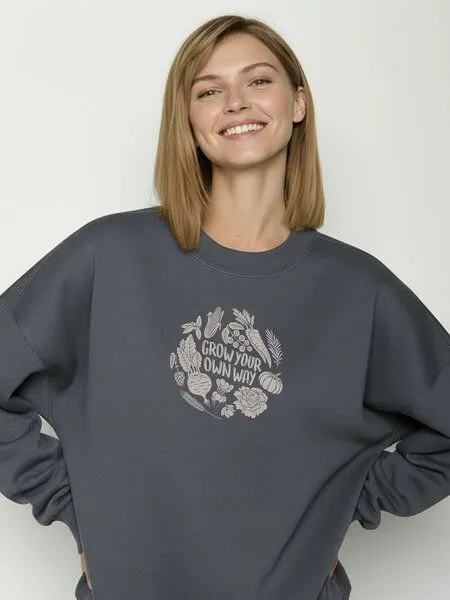 GreenBomb GREENBOMB Veggie Patch Core - Lässiges Sweatshirt aus Bio-Baumwolle / hochwertiger Print / GOTS / Fair & Vegan, Grau (gravel), – Produktbild 2 von 4