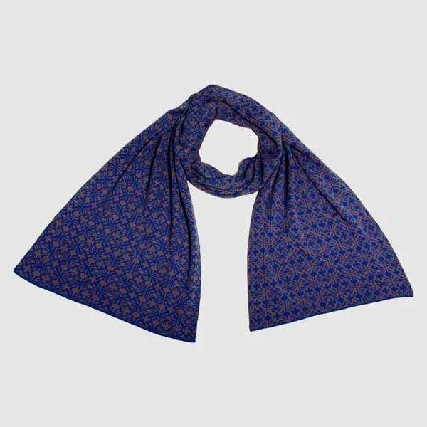 LANARTO slow fashion LANARTO slow fashion Schal Muster 'Irland' zweifarbig gestrickt aus Merinowolle, Lila, – Produktbild 3 von 3
