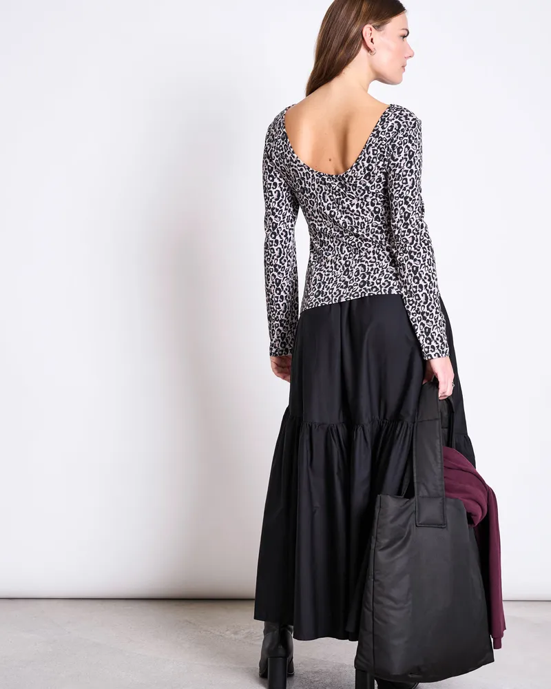 JAN N JUNE JAN 'N JUNE Damen vegan Langarm Ballerina Leon Leo Print, Schwarz, – Produktbild 1 von 2