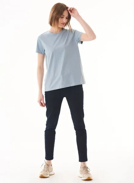 ORGANICATION ORGANICATION Damen Basic T-Shirt aus Bio-Baumwolle, Blau(dusty blue), – Produktbild 2 von 4
