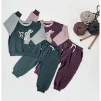 tetoi vienna tetoi-vienna TENCEL kuscheliges Kinder Sweatshirt Hose Set "Alpenflausch Hase" – Produktbild 1 von 1