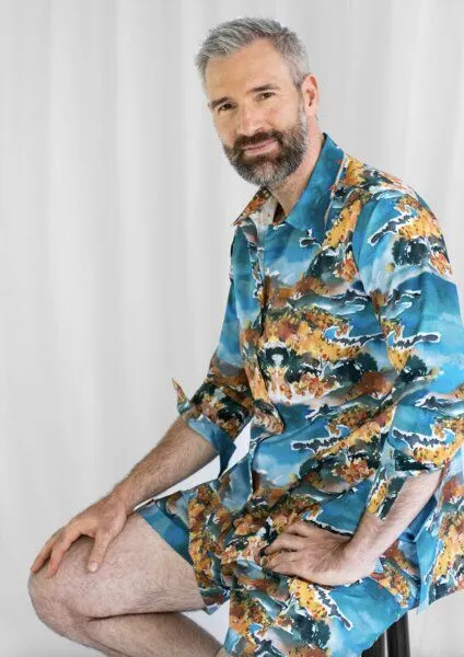 Sophia Schneider-Esleben Sophia Schneider-Esleben Unisex Shirt Lui aus Bio-Baumwolle, Mimosa, – Produktbild 2 von 4
