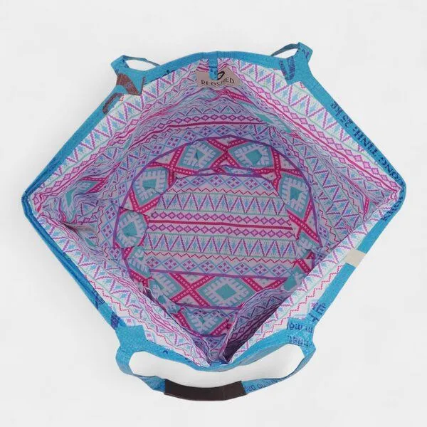 REFISHED fair fashion REFISHED fair fashion Tasche 'SOULMATE WATERPROOF' Limitierte Edition! - upcycelte Fischfuttersäcke, #fish blau-aqua/#wp ethno, – Produktbild 4 von 5