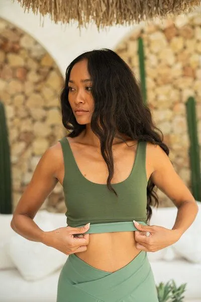 YogiLiebe YogiLiebe Yoga double wende Bra "Maitri" aus Bio-Baumwolle Emerald Forest & Sacred Sage, Green, – Produktbild 3 von 3