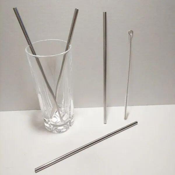 Dora's Dora's Edelstahl-Trinkhalme (4er Set) – Gerade Form – Inklusive Reinigungsbürste – Plastikfrei & Wiederverwendbar – Produktbild 1 von 4