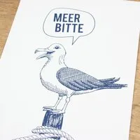 Bow & Hummingbird Bow & Hummingbird Maritime Postkarte "Meer Bitte - Möwe" aus Recyclingpapier – Produktbild 1 von 1
