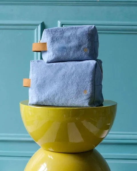 La Cerise sur le Gâteau La Cerise sur le Gâteau Cube Kulturtasche | Kosmetiktasche aus Bio-Baumwolle, Hellblau, – Produktbild 2 von 3