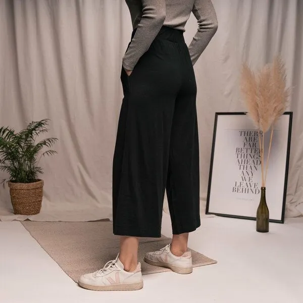 Vresh Clothing Vresh Clothing Vloretta - Soft Culotte mit TENCEL (TM) Lyocell, Schwarz, – Produktbild 2 von 4