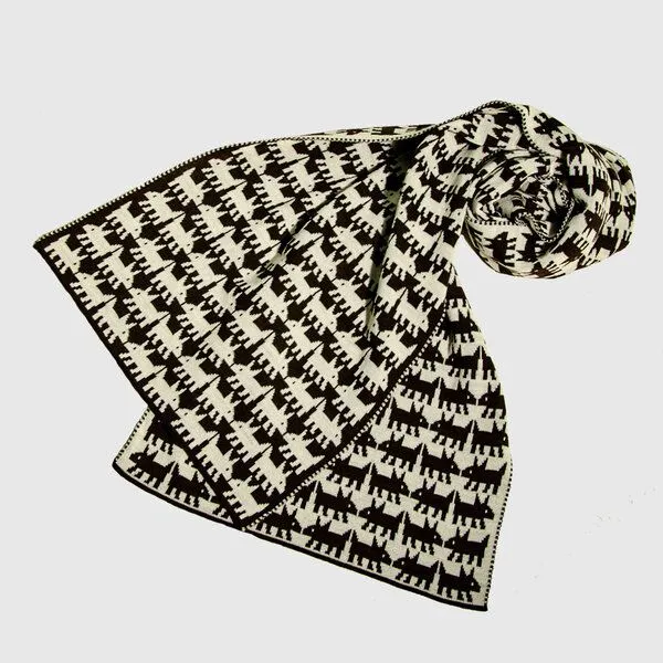 LANARTO slow fashion LANARTO slow fashion Schal Muster 'Hund' zweifarbig gestrickt aus mulesingfreier Merinowolle, Braun (kaffe), – Produktbild 1 von 3