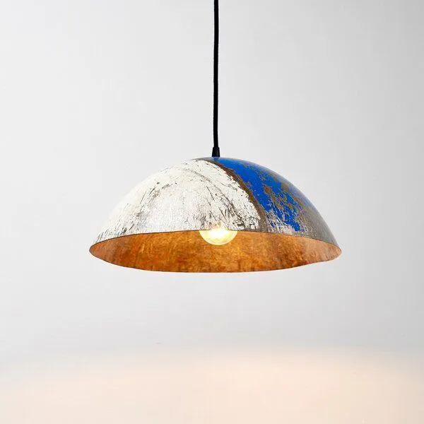 Moogoo Creative Africa Moogoo Creative Africa Kleine Deckenleuchte aus recycelten Ölfässern 34cm Durchmesser Industrial Design Upcycling, Blau&weiss, – Produktbild 2 von 4