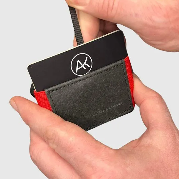 ANDERS & KOMISCH ANDERS & KOMISCH Kleiner Geldbeutel mit Münzfach - MINI PRO Wallet, Schwarz/rot, – Produktbild 4 von 4