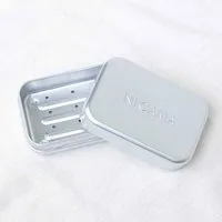 NICAMA NICAMA Seifendose mit Abtropf-Gitter, rostfrei auf Aluminium – Produktbild 1 von 1