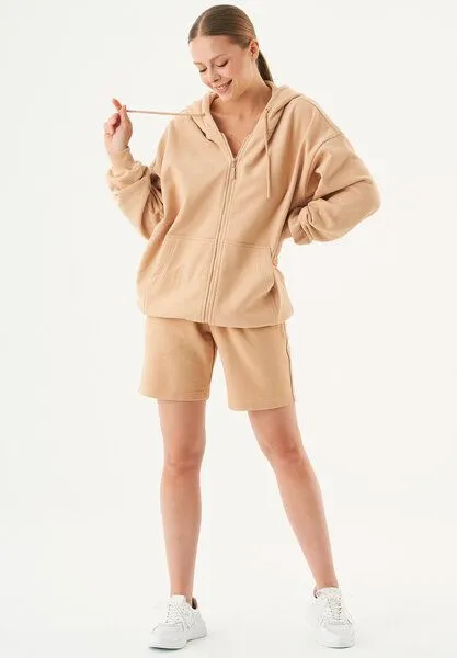 ORGANICATION ORGANICATION Damen ESSENTIALS-SHEYMA- Shorts aus Bio-Baumwolle, Beige, – Produktbild 2 von 4