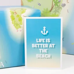 Bow & Hummingbird Bow & Hummingbird Postkarte "Life is better at ..." – Produktbild 1 von 1