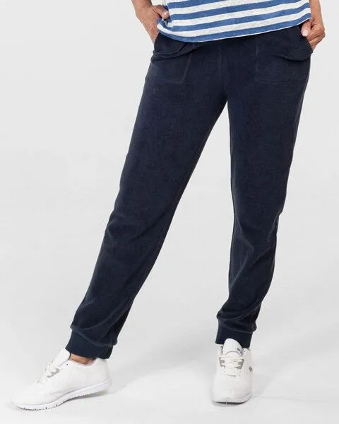 Alma & Lovis Alma & Lovis Frottier Jog-Pants aus Bio-Baumwolle | Velour Jog-Pants, Captain blue (dunkelblau), – Produktbild 2 von 4