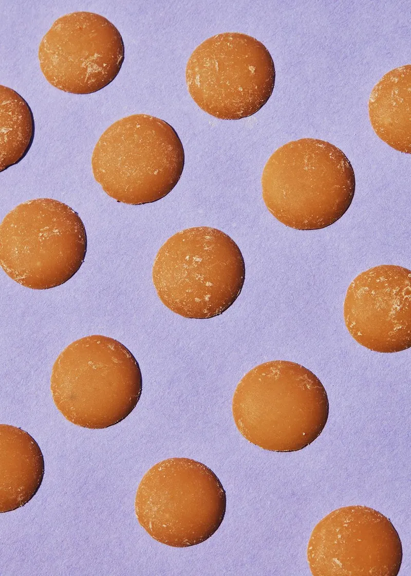 KoRo Weiße Bio Drops mit Kokosblütenzucker 1 kg – Produktbild 4 von 5