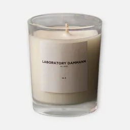LABORATORY DAMMANN LABORATORY DAMMANN Duftkerze no. 6 - klein – Produktbild 1 von 1