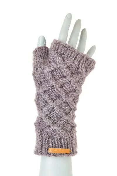 short'n'pietz short'n'pietz Schurwollhandstulpen mit Rautenzopfstrickmuster, handgestrickt, Taupe, – Produktbild 1 von 2
