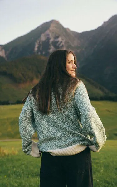 Kopyto Kopyto BARIBAL - Damen Oversize Boxy Stickpullover Beskiden-Muster 100% Merinowolle, Grün, – Produktbild 3 von 4