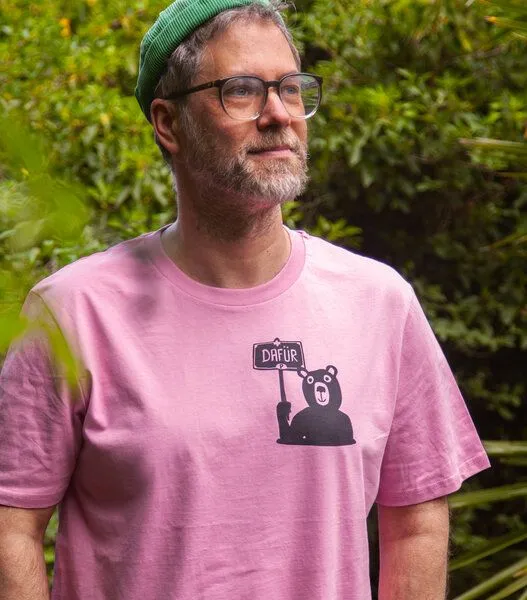 päfjes päfjes Der Bär ist DAFÜR! Du auch? - Fair Wear Männer Unisex Bio T-Shirt Siebdruck, Rosa (bubble pink), – Produktbild 1 von 4