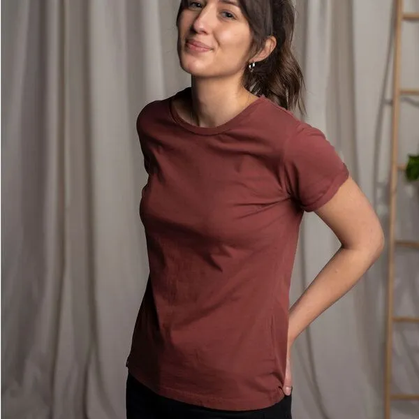 Vresh Clothing Vresh Clothing Vranka - T-Shirt aus Biobaumwolle, Mahagoni, – Produktbild 1 von 4