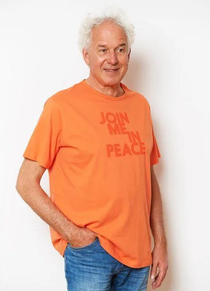 SPARKLES OF LIGHT SPARKLES OF LIGHT Yoga Shirt | JOIN ME IN PEACE, Rot-orange (orange), – Produktbild 1 von 2