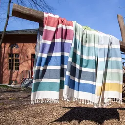 Yolunda Yolunda Hamamtuch, Strandtuch Dalya Bio-Baumwolle bunt gestreift – Produktbild 1 von 1