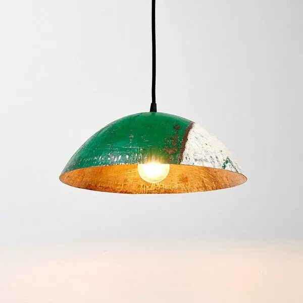Moogoo Creative Africa Moogoo Creative Africa Kleine Deckenleuchte aus recycelten Ölfässern 34cm Durchmesser Industrial Design Upcycling, Grün-weiss, – Produktbild 2 von 4